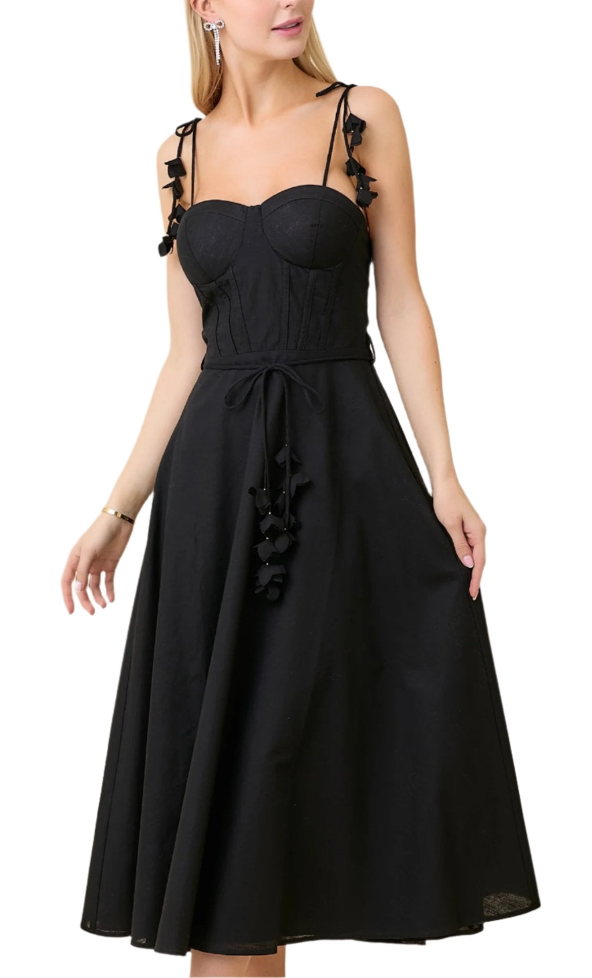 Bra Cup Self Tie Shoulder Strap With Floral Trim Back Smoking Zipper Waist Self Tie Belt Flare Midi Dress
55% COTTON 45% LINEN