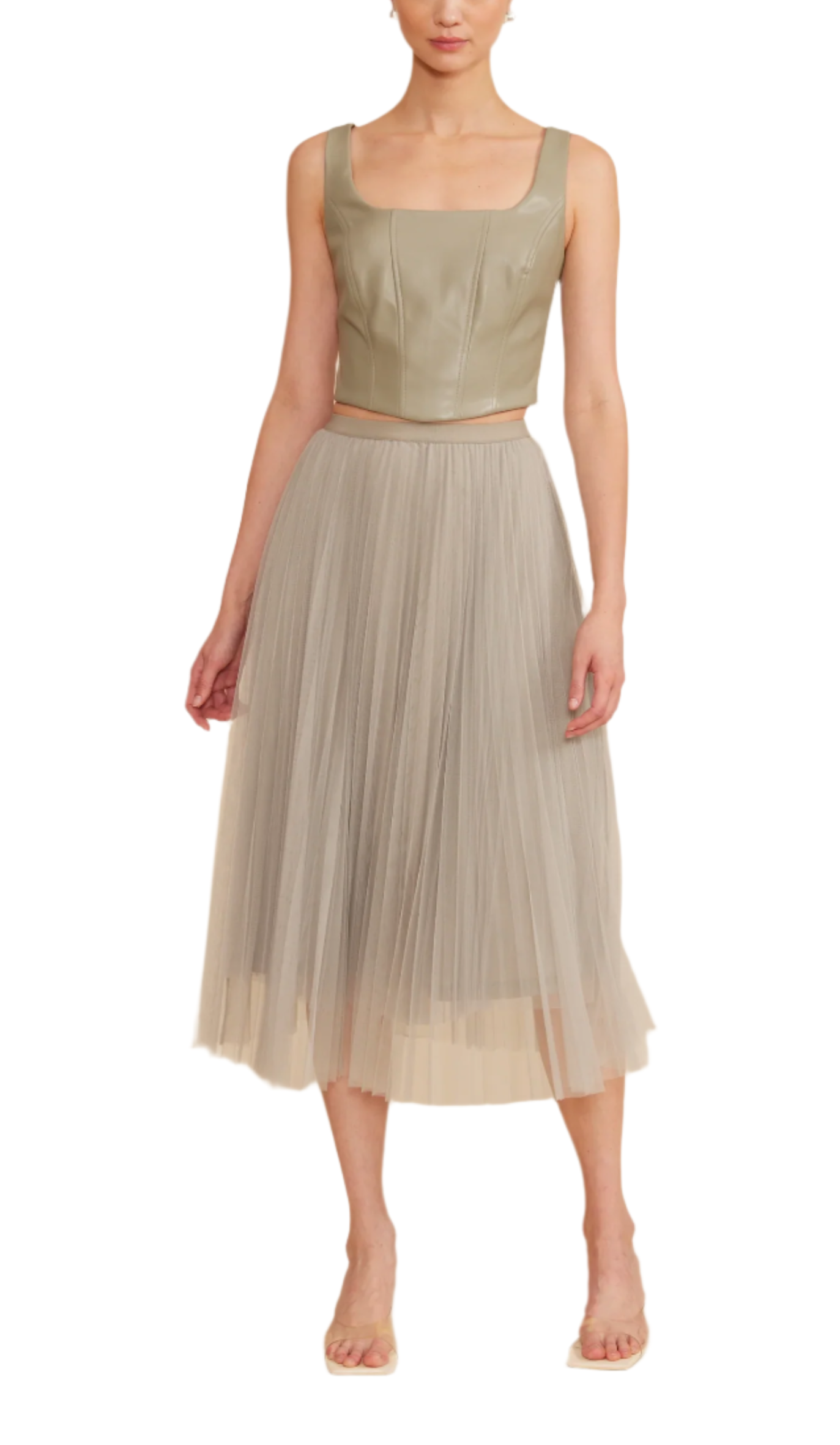 Elastic waistband
Pleated
Model wears a size small
This style fits true to size!
100% POLYESTER