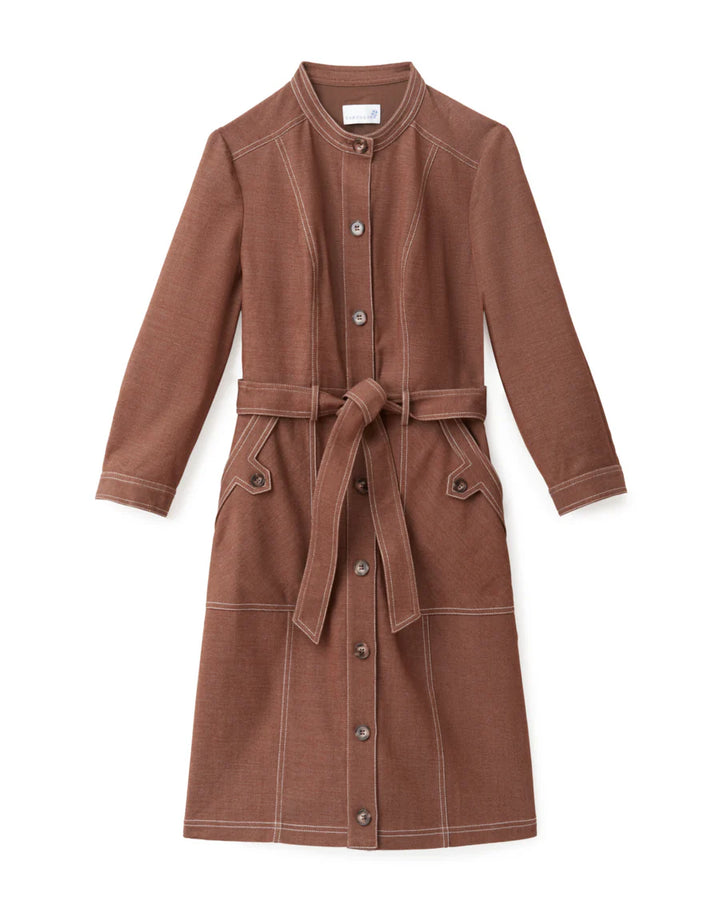 There’s a quiet confidence to the Harris Dress—clean lines, sculpted structure, and a warmth that lingers.
Elevated Ease: Full front placket with a standing collar
Romantic Utility: Patch pockets with buttoned tabs
Hidden Comfort: Elastic at back waist; bodice fully lined