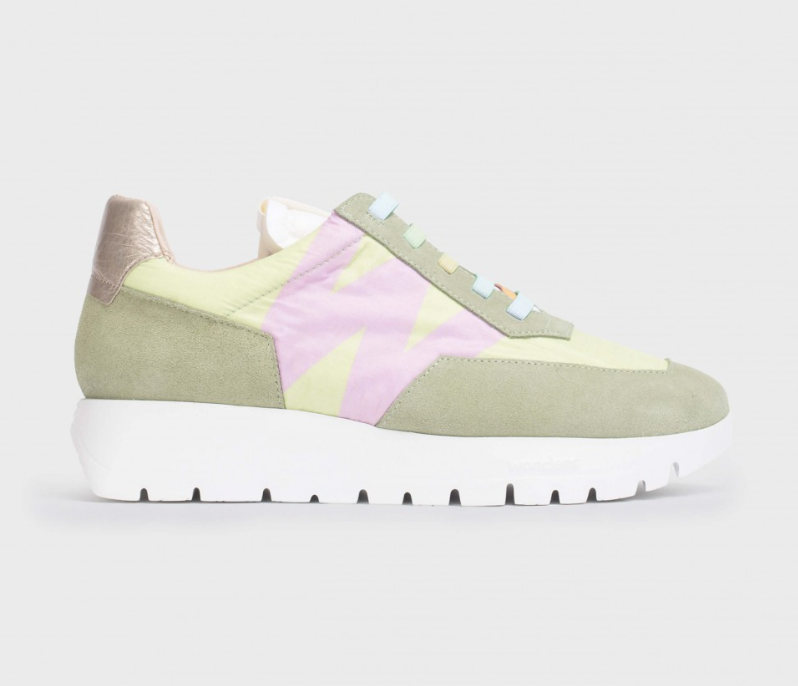 Odisei Sneakers in green suede and pink by Wonders