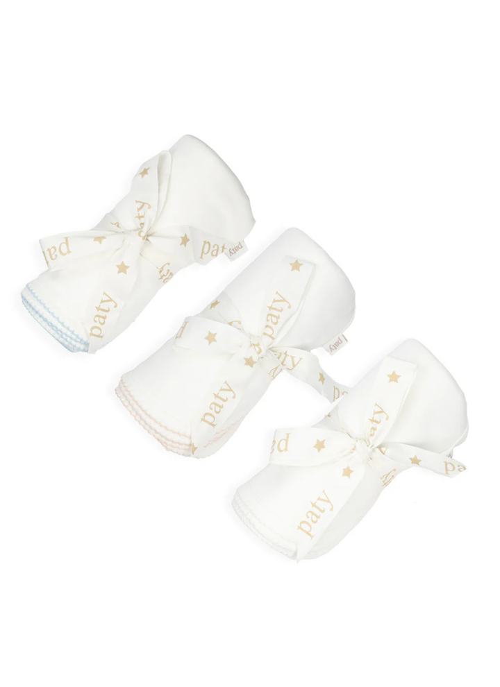Wrap baby in this newborn swaddle blanket, crafted from super soft 100% organic cotton fabric for a breathable, comforting feel. A thoughtful newborn gift and a perfect take-home essential for bringing baby home from the hospital, this classic blanket is ideal for swaddling, cuddling, and everyday use. Pair with the converter gown and beanie hat for the perfect baby gift.
