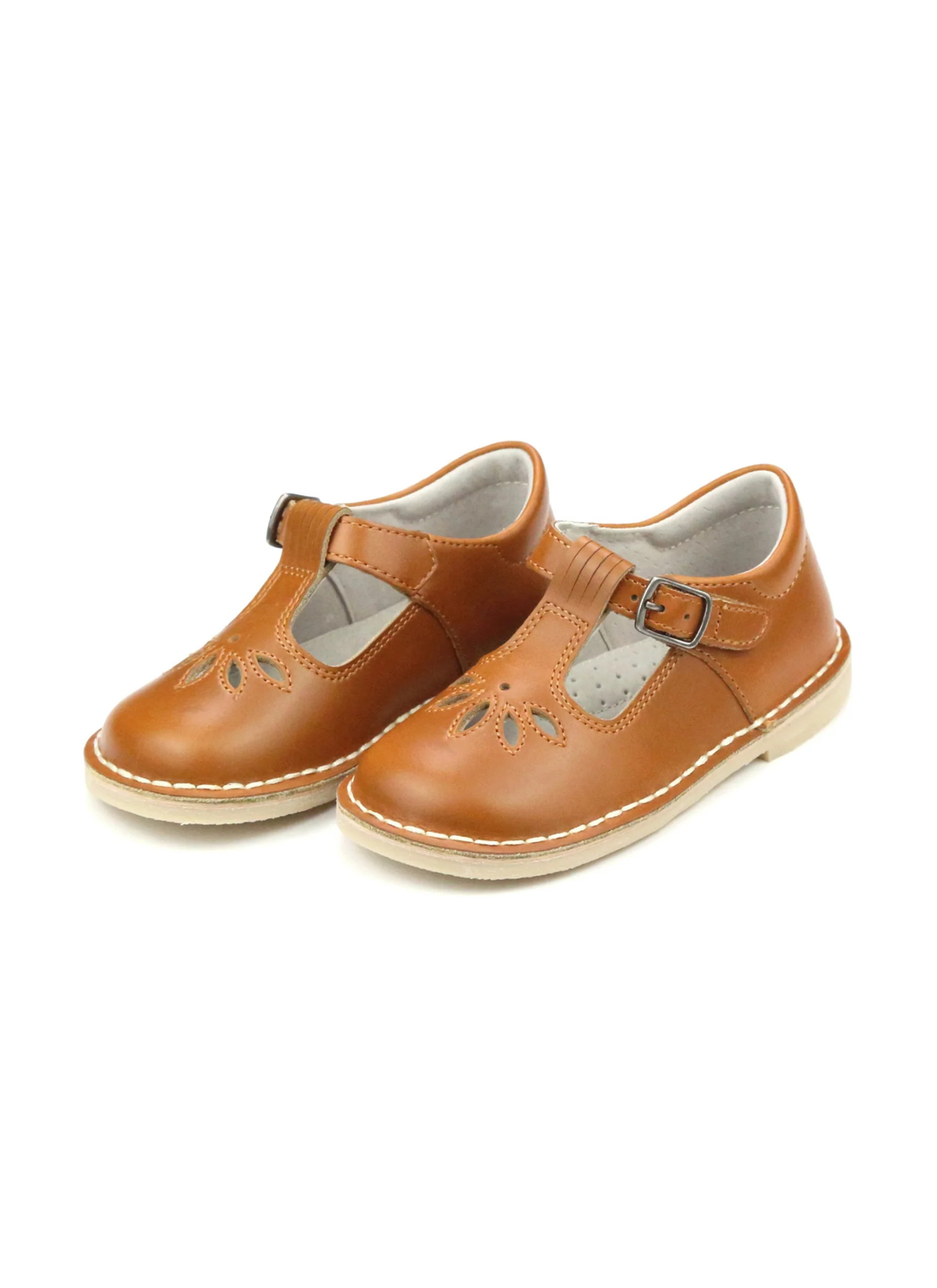 Vintage inspired, Sienna brings back memories of a classic childhood. Available in three neutrals, she&
