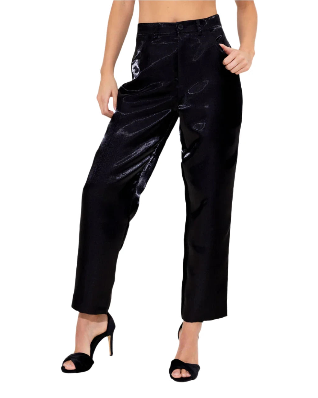 Looking for the perfect fitting pant that has a bit of flare? The Remy Pant is perfect to pair with a blouse for a more dressed up look, or dressed down with a basic tee with a tapered waist and functional pockets.

Fabric: 100% Polyester
Machine wash cold