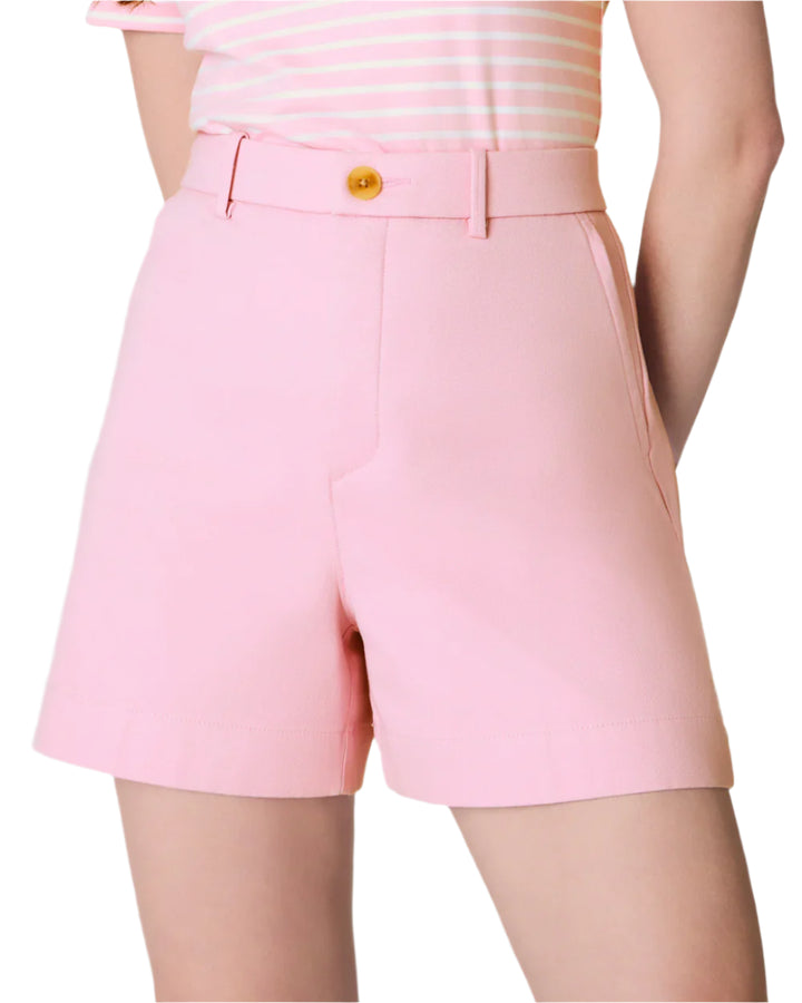 Signature 360-Degree Smoothing Panel: With gentle compression for tummy, waist, and back smoothing
Premium Stretch Twill Fabric: Super-soft, flexible fabric for all-day comfort
Classic Details: Functional zipper, button closure, and front and back pockets
Discreet Storage Solutions: Front pockets feature invisible zippers for a flat, bulk-free look
Versatile Wear: Easy-to-style 5" shorts that can take you from spring-to-summer with comfortable ease