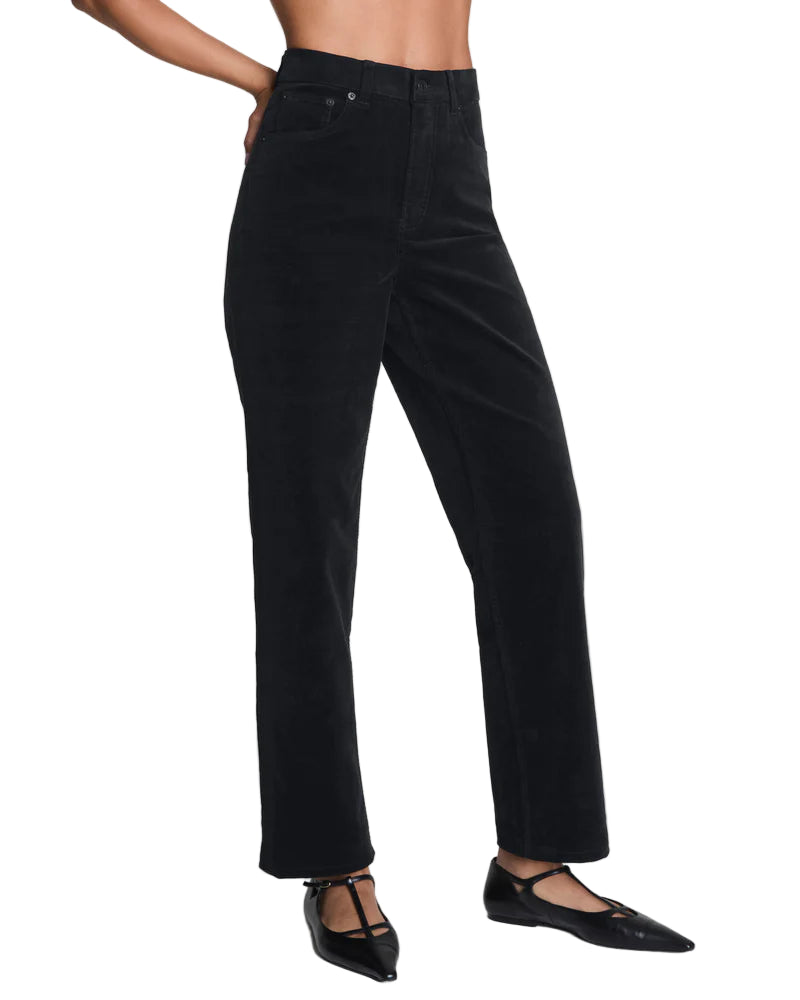 Our SPANXshape™ Authentic 360 Corduroy 90s Straight Leg feature our signature 360-degree panel for tummy and waist shaping—plus back smoothing to reduce rolling and folding. Designed to be one of your go-to fall staples, these high-rise pants hug your curves and flatter your figure from every angle. Our classic 5-pocket corduroy straight leg have strategically placed back pockets that enhance your assets and combine authentic details—like a classic zip & button closure and premium hardware.