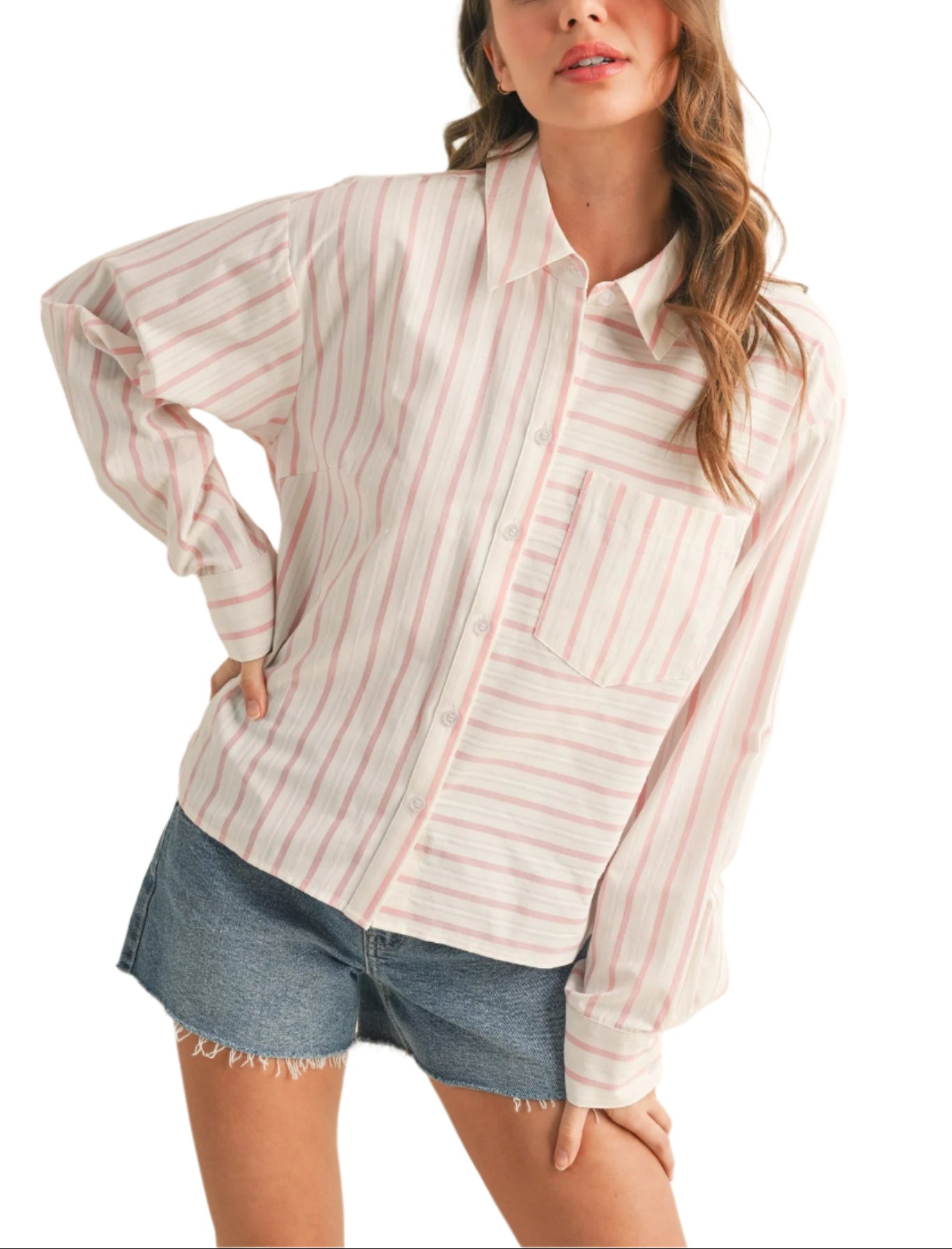 + Striped collared button down top
+ Collar with button down placket
+ Front patch pocket
+ Long sleeves with buttoned cuffs
+ Waist length oversized fit