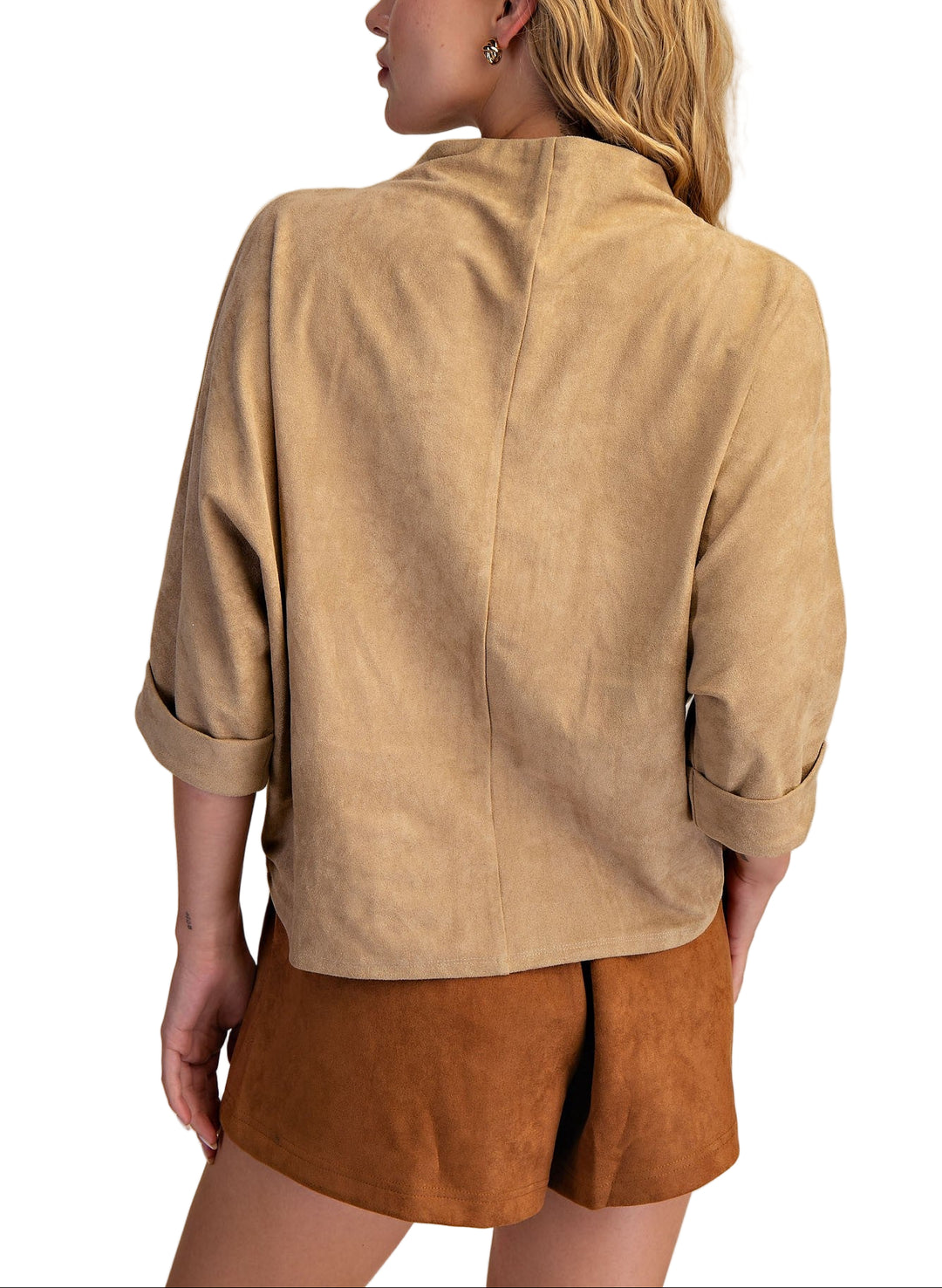 Elevate your everyday look with the Laurie Mock Neck Top, featuring a playful mock neck and flattering quarter sleeves. This top adds a fun twist to your wardrobe while keeping things effortlessly chic and comfortable. Perfect for layering or wearing solo, it’s your new go-to for a dash of style with ease