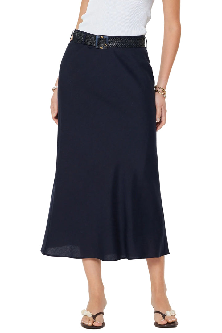Bias cut midi-maxi length skirt
Raffia buckle belt included
Elastic waistband
Side pockets
Lining included
Gentle cycle wash in cold water
55%LINEN 45%RAYON