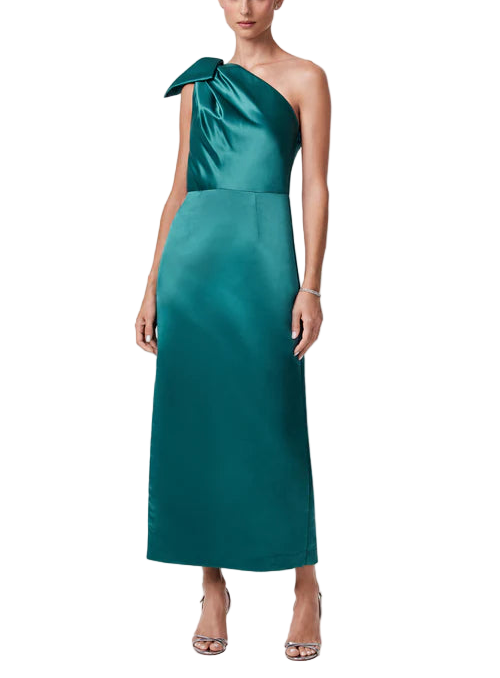 Take your event dressing to the next level in this bold, midi-length dress with a self bow and train at the shoulder. Featuring an elegant, feminine silhouette, this one-shoulder dress is sleeveless and finished with a side-seam zip closure. It is made of our smooth, high-shine satin for a chic touch.

Midi Length
Sleeveless
One Shoulder
Side Seam Zip Closure
Self Bow And Train At Shoulder
Fully Lined