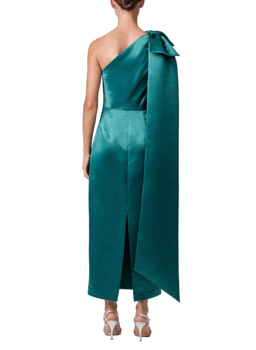 Take your event dressing to the next level in this bold, midi-length dress with a self bow and train at the shoulder. Featuring an elegant, feminine silhouette, this one-shoulder dress is sleeveless and finished with a side-seam zip closure. It is made of our smooth, high-shine satin for a chic touch.

Midi Length
Sleeveless
One Shoulder
Side Seam Zip Closure
Self Bow And Train At Shoulder
Fully Lined