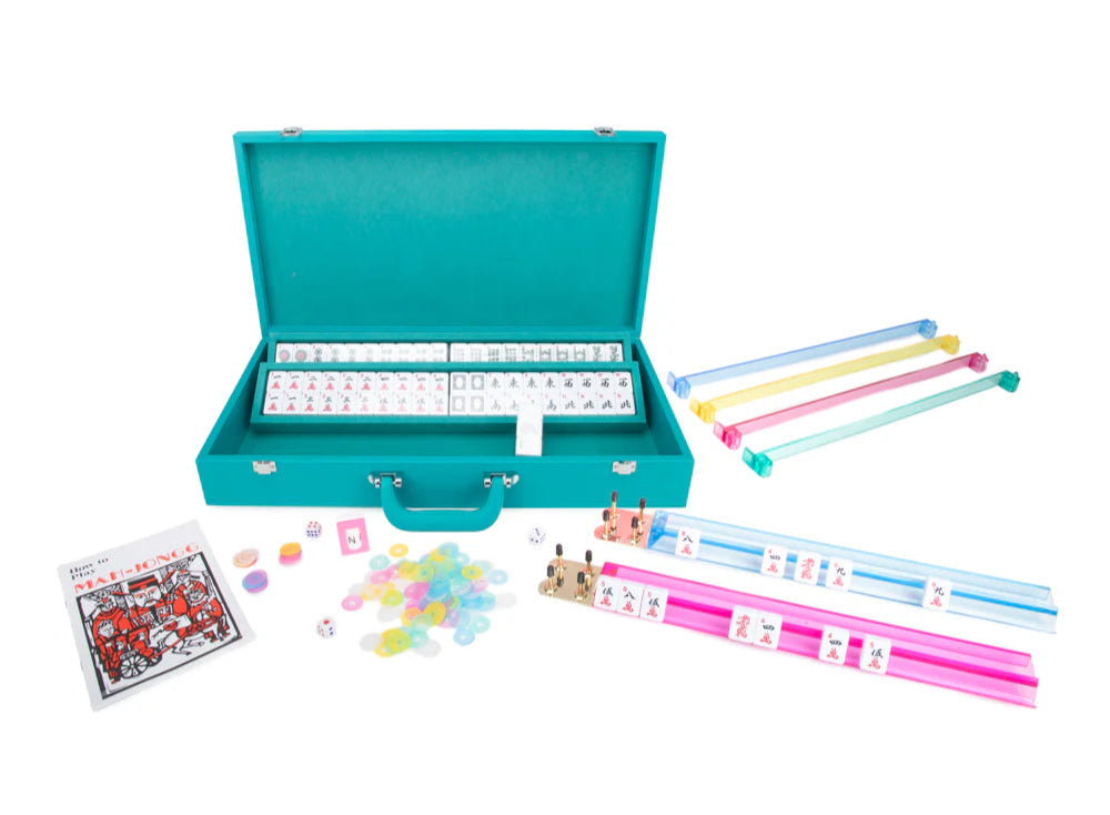 The Athena Jewelry Box is simple, sleek and modern. Store your jewelry in a velvet lined box and one removable tray!.