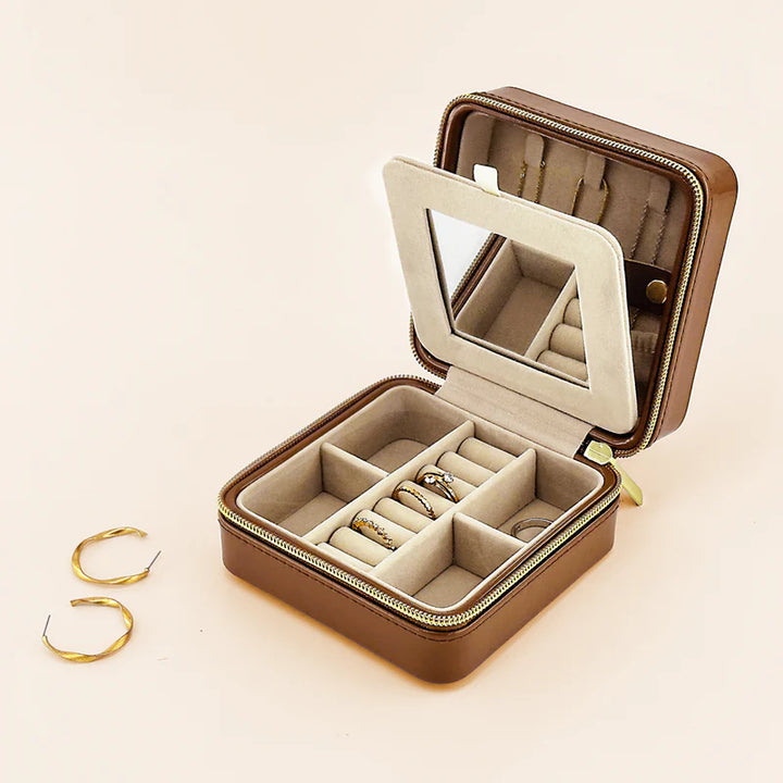 Pearl Travel Jewelry Case - Pickering Boxwood