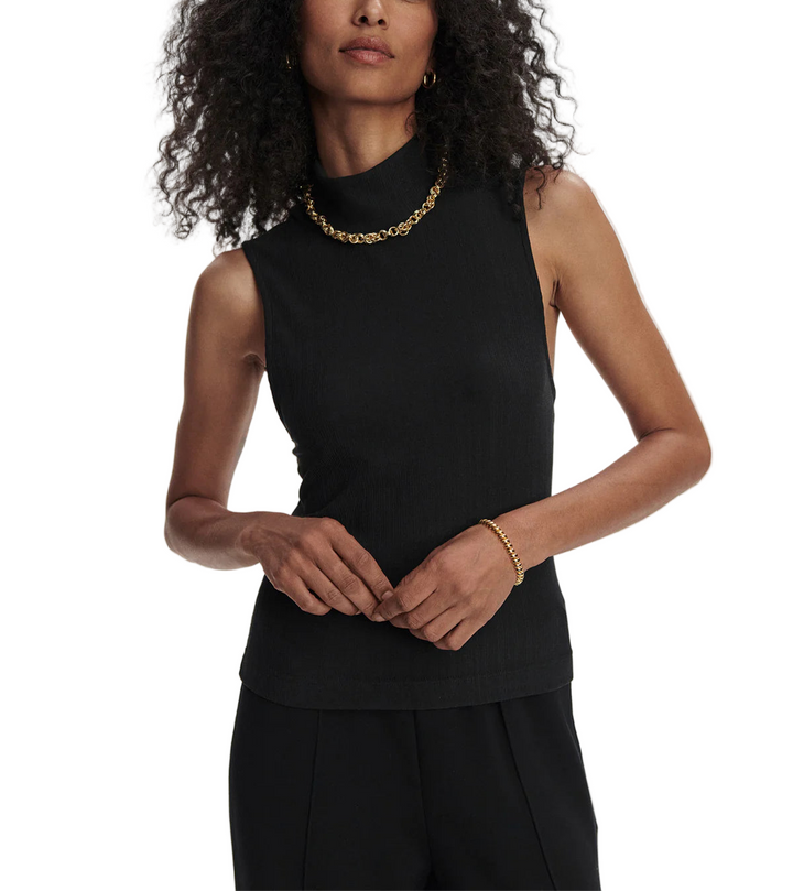 Contemporary styling meets elevated stretch comfort in the Caley ribbed tank.