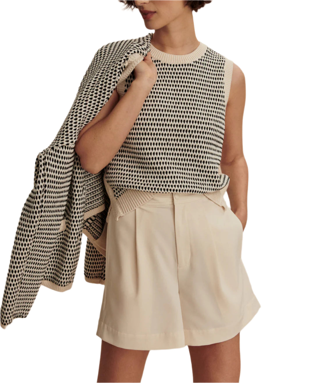 With their easy loose fit and flattering high rise, these shorts are a must-have pair. Slightly textured, they're crafted from stretch twill with elegant pleat detailing to the front and elasticated back waistband for enhanced comfort and fit.