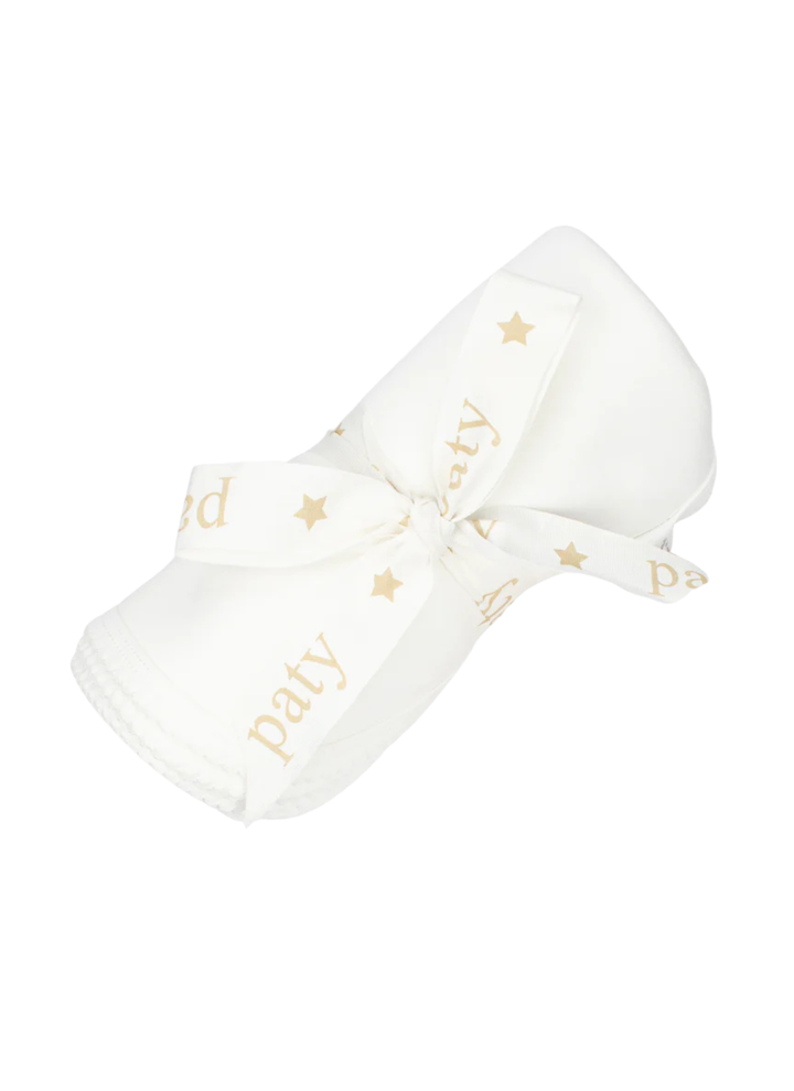 Wrap baby in this newborn swaddle blanket, crafted from super soft 100% organic cotton fabric for a breathable, comforting feel. A thoughtful newborn gift and a perfect take-home essential for bringing baby home from the hospital, this classic blanket is ideal for swaddling, cuddling, and everyday use. Pair with the converter gown and beanie hat for the perfect baby gift.
