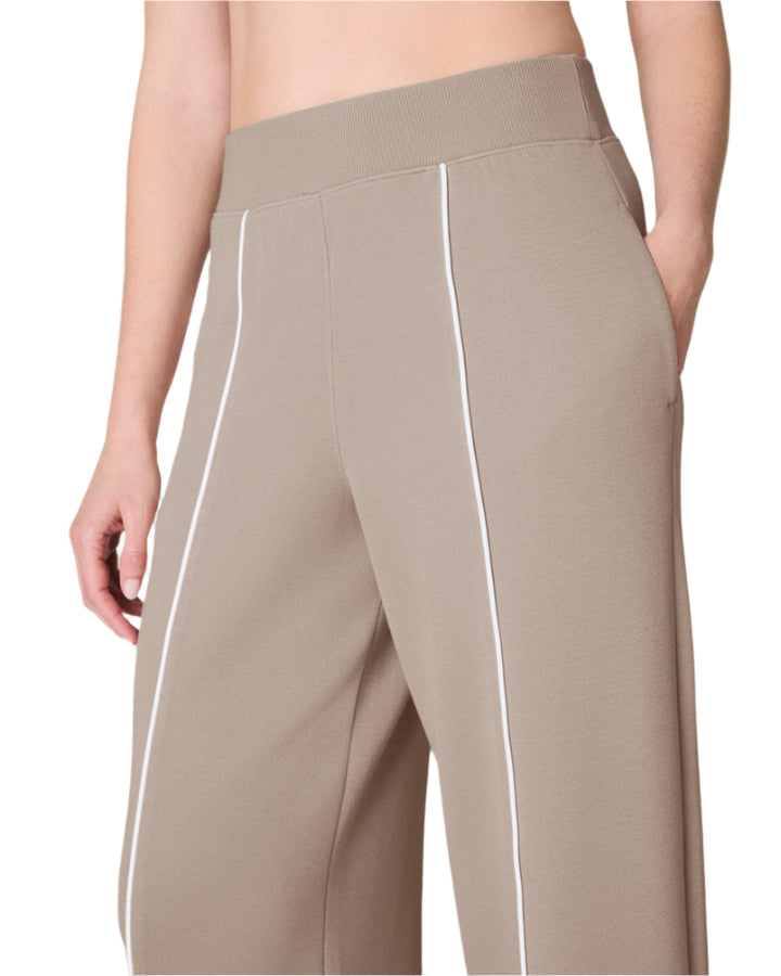 SPANX® AirEssentials Straight Leg Pants