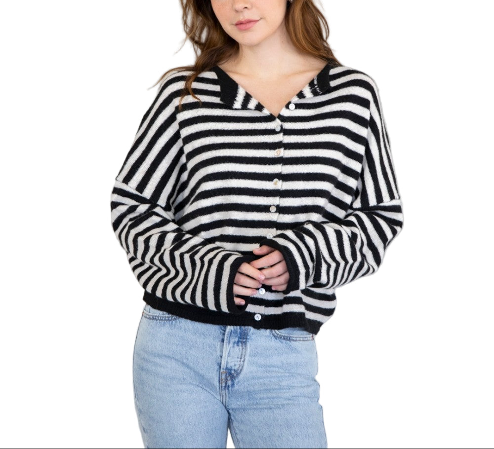 Soft and cozy lightweight cardigan with rolled edge finish on the sleeves and collar.