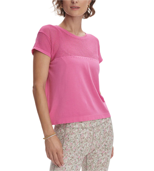 Cut to a boxy silhouette with short sleeves, this classic active tee is soft and supportive with subtle textured perforation for enhanced breathability. Perfect for layering over your daily activewear.