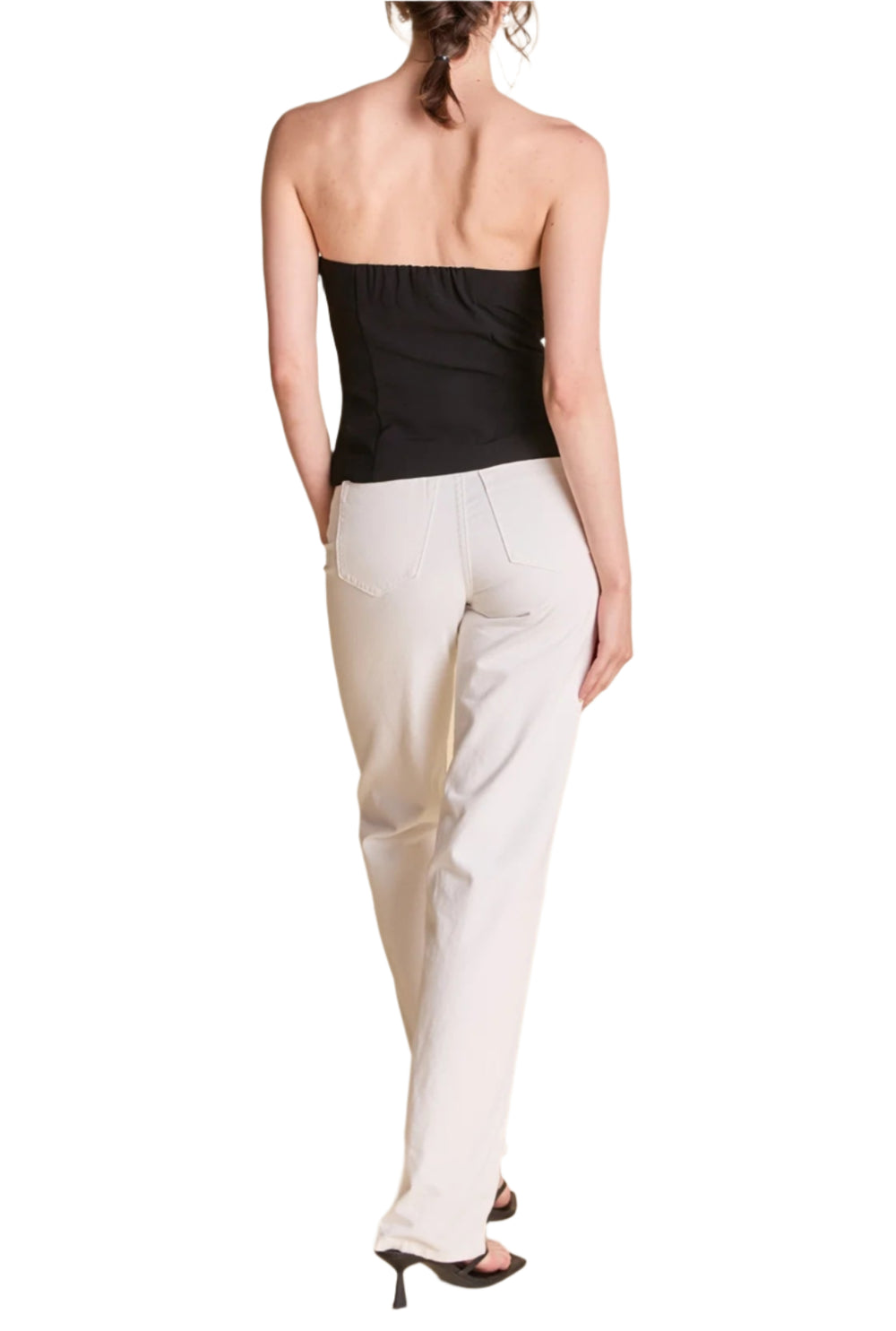 ntroducing our must-have Strapless Bustier Top with Bow, the perfect addition to your summer wardrobe. This top features a flattering strapless design, front bow details for a touch of femininity, and a convenient front snap button closure. Fully lined for ultimate comfort and support, this top is perfect for any occasion. Made from high-quality materials, this top is not only stylish but also durable.
Hand Wash Cold
Do Not Bleach
Iron Low
Do Not Tumble Dry
Shell: 95% Polyester 5% Spandex
Lining: 80% Polyes