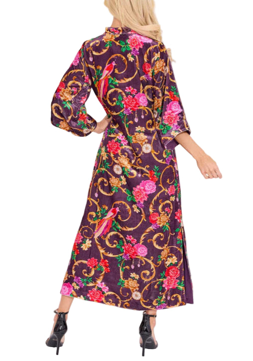 The Jerry dress is the perfect addition to your closet. This versatile dress is great for dressing up for any occasion. No matter how you wear it, it is sure to be a favorite! 

Fabric Content: 23% Nylon 77% Polyester
Fabric: Velvet
Machine wash cold