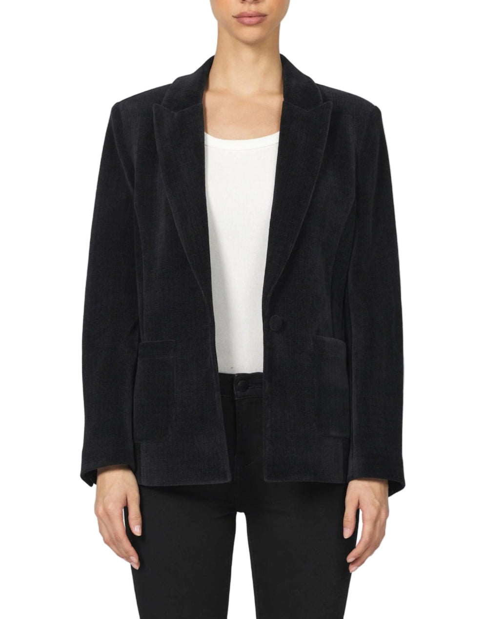 The Elfi single-breasted collared blazer designed in a relaxed fit.

Perfect for any occasion, this jacket combines timeless fashion with contemporary flair.

Its simplicity with versatility in solid color and woven fabric promise durability and comfort, lifestyle that values quality and practicality.