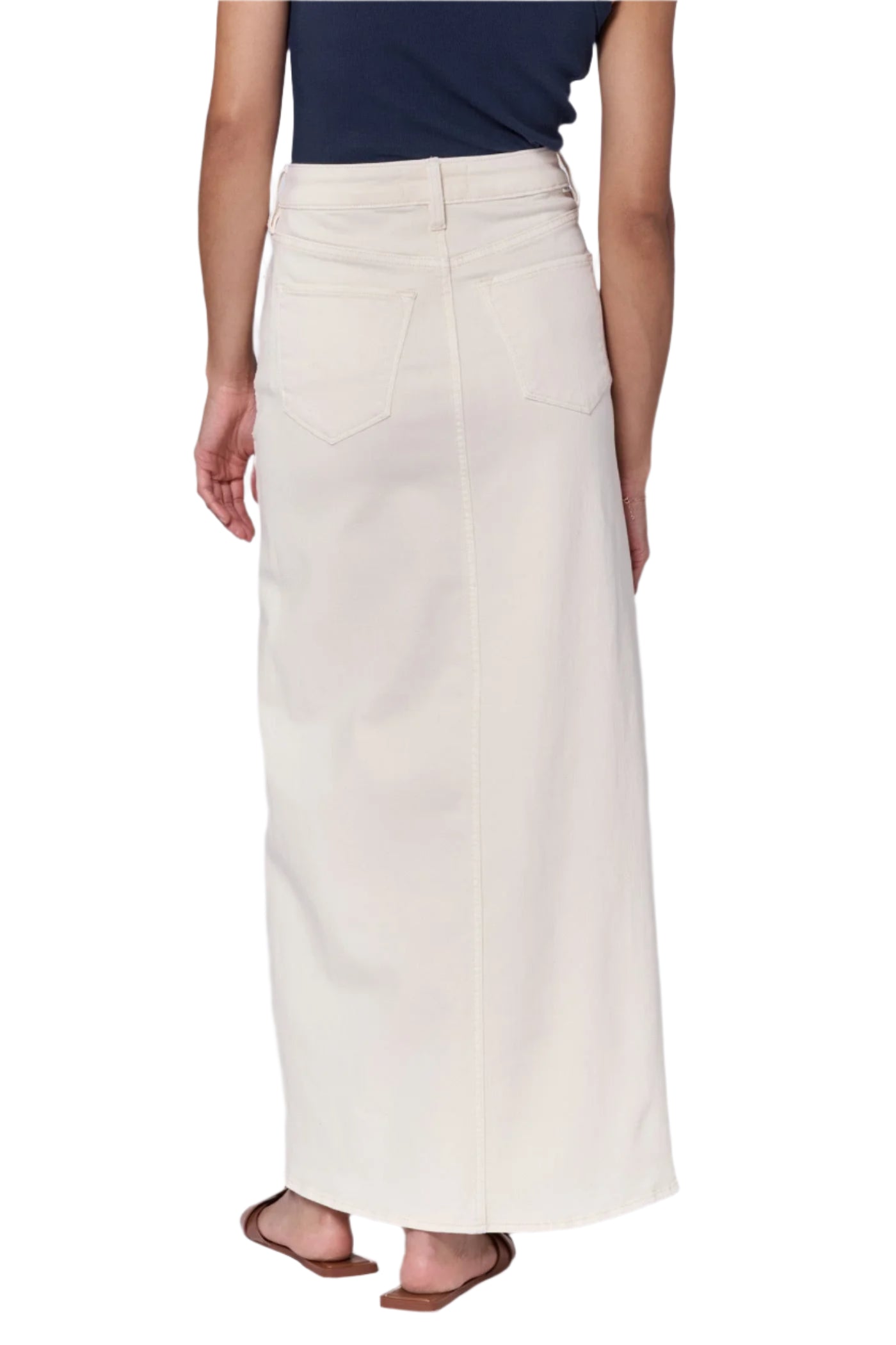 Highlight your wardrobe with the Vianna front slit skirt, designed as a versatile outfit option for both casual and formal settings. This stylish skirt features a sleek front slit and clean hem that adds a touch of sophistication to your look. The full-length design ensures that you can transition seamlessly from day to night, whether you're at the office or out on the town. 