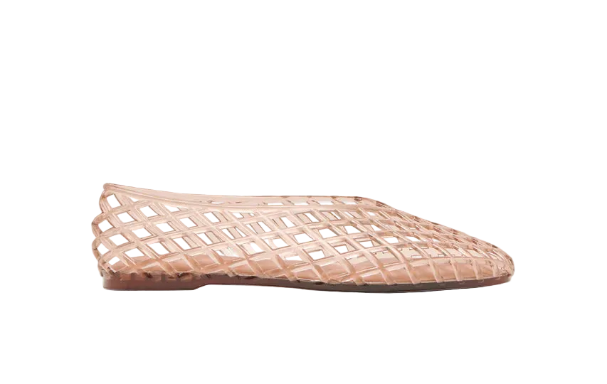 On-trend, nostalgic, and surprisingly versatile. JAM is the 90s-era jelly ballet flat you’ll reach for again and again this season. Her airy, toe-baring design and flat silhouette is made for easy styling and all day comfortable wear. In colorways like black, coral, crystal, and mocha, she’s a modern and playful addition to everyday denim, flowy midi dresses, playful skorts, and so much more. Pack her along on weekend trips and keep her by the door for almost any daytime outfit.