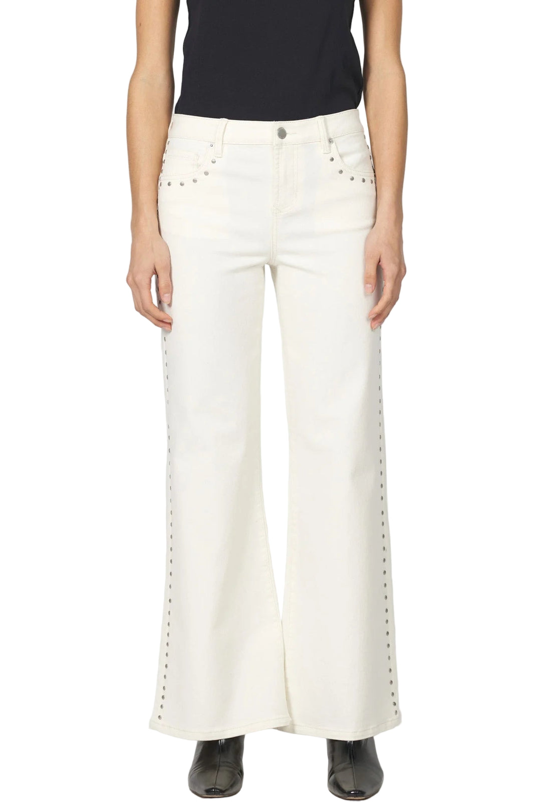 Micah mid rise jean with a clean hem, crafted for effortless style and comfort.

The edgy studs seamlessly blending utility and fashion.

Perfect for pairing with your favorite wardrobe staples, they offer a unique look for various occasions.