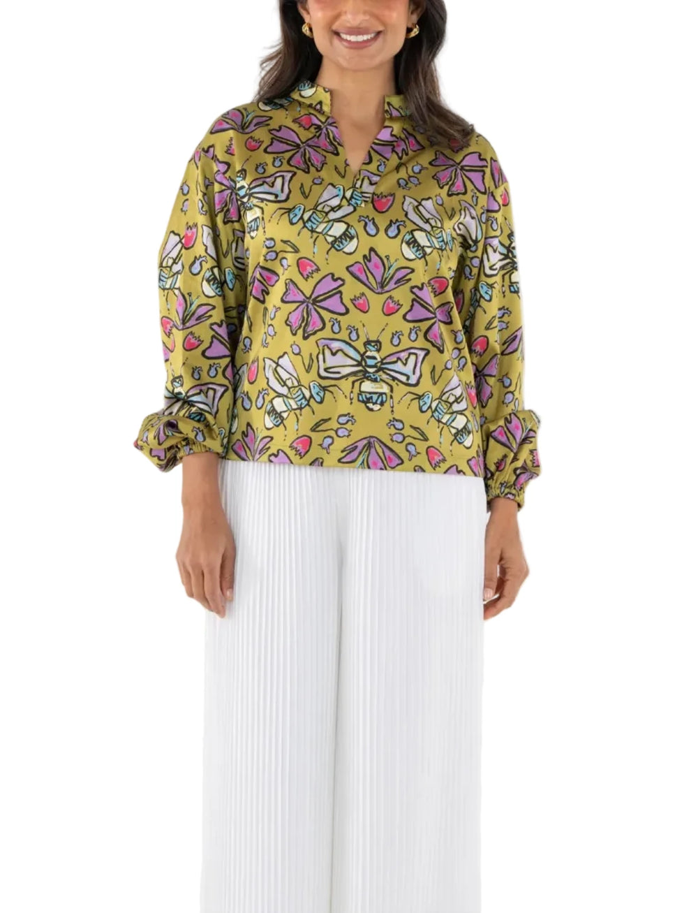 59% Silk / 41% Cotton

Lining: 100% Polyester

Hand wash with gentle liquid or powder detergent. Cold water will help preserve color & shape. Hang dry.