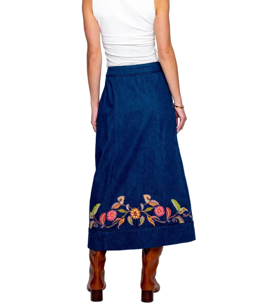 Feel fab in Frannie! This A-line, button front style boasts stunning floral embroidery on a dark wash cotton denim fabric. She looks great worn as part of a matching set or dressed down with a simple tee.

Complete the set! Pair with our matching Coco Top

Product Details

100% Cotton
A-line style
Button front
Embroidery