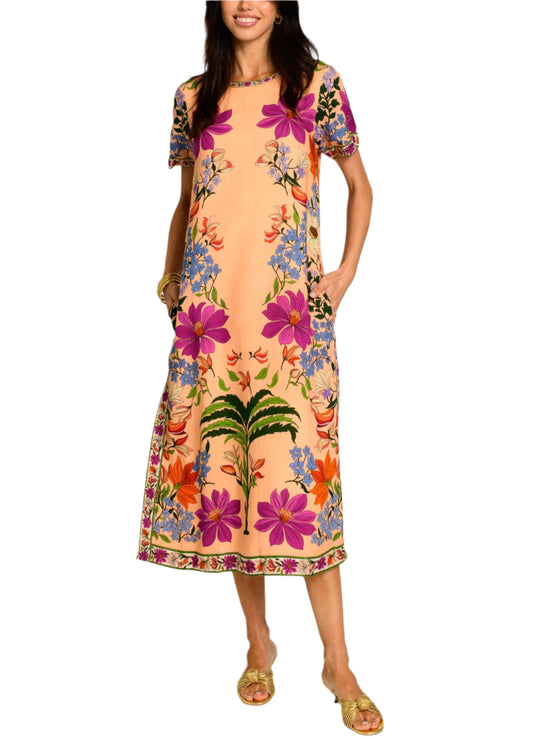 Every closet needs an easy, packable dress, and Tess is your go-to girl this season. The classic t-shirt style silhouette can be dressed up or down with the switch of a shoe, making her a perfect day to night option. We especially love her in our linen blend Tapestry Palm print.

 

Shown in Tapestry Peach

 

Product Details:

Round neckline
Straight silhouette
Back keyhole with button closure
Side slits
Fully lined
Decorative trim accents
Product Care Instructions:

Viscose linen
Machine wash on cold, gen