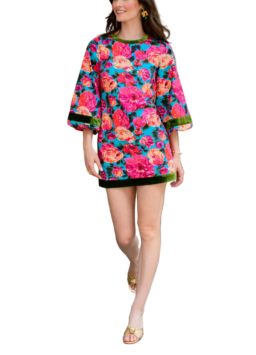 London is a seasonal shift dress, with bubble hem balloon sleeves and velvet trim. She is an easy option for all of your plans this Holiday season, whether you pair her with tights and boots or a pair of fun pink heels.