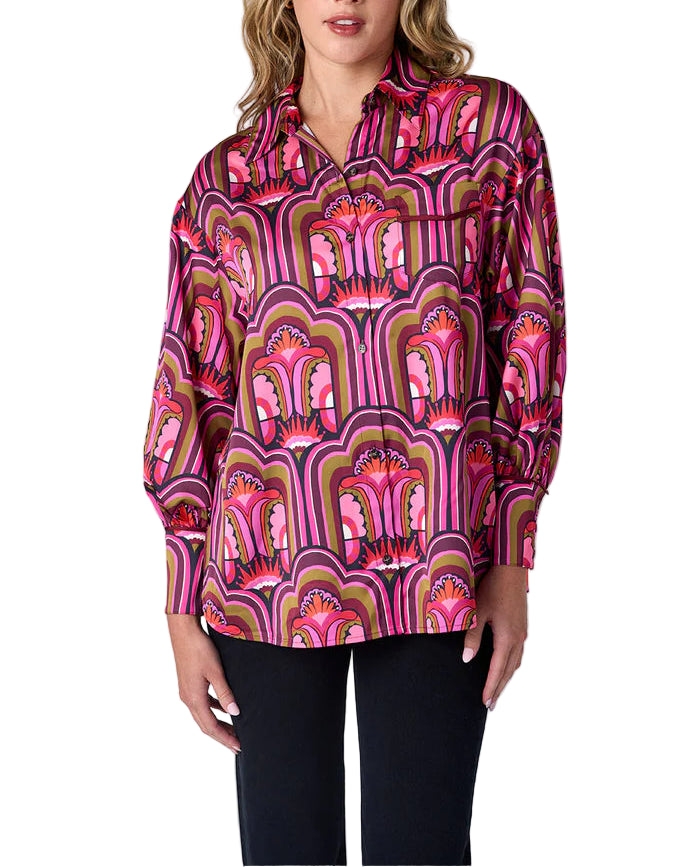 Our best-selling Mignonne Blouse is back! Featuring an effortless oversized fit and dramatic balloon sleeves, this versatile style is just as easy to dress up for a night out as it is to keep casual for everyday wear.

