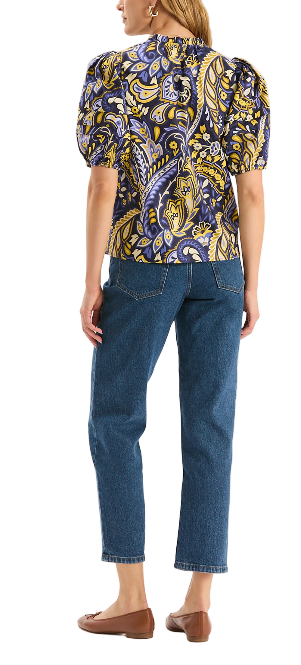 We took our best-selling Jenna Top and brought it back in our exclusive new Sugar Plum Paisley print. With a rounded notch neck and puff sleeves, this cotton blouse will instantly elevate any look.

Notch neckline
Puff sleeves
100% Cotton
Machine wash cold, line dry