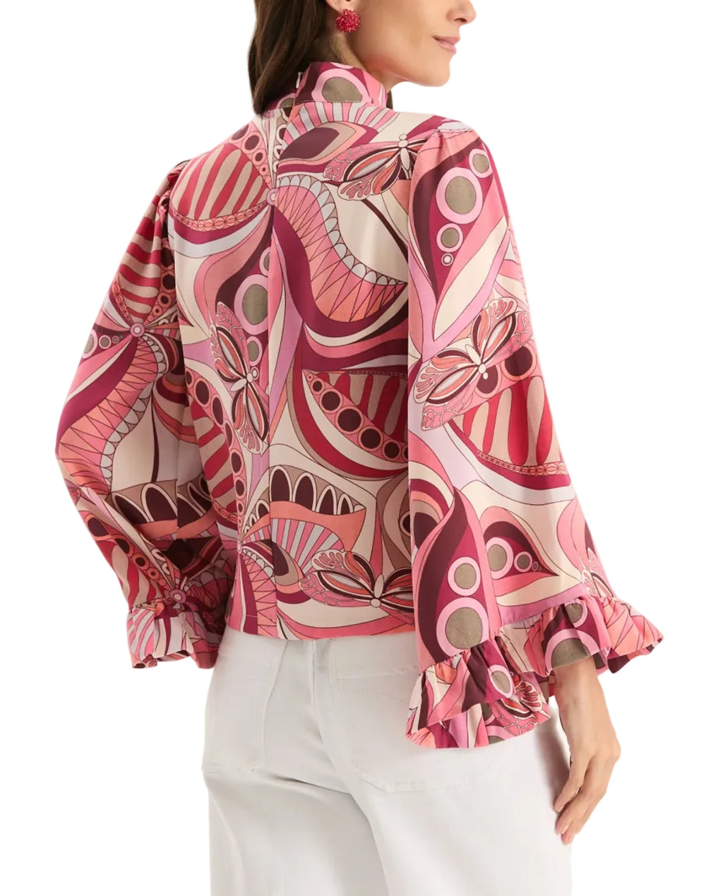 The Sarah Knit Tucci Capelet brings flair and movement to any outfit. The design showcases a mock neck, wide bell sleeves and a flowing silhouette that creates an effortlessly glamorous statement. This piece elevates simple basics and adds instant sophistication to both daywear and evening looks in a timeless print. Pair with the Tess Tucci Pants for a set look. 

Mock neck
Bell sleeves with ruffle cuffs
Zip back closure
70% Acetate, 30% Polyester
Machine wash cold, lay flat to dry