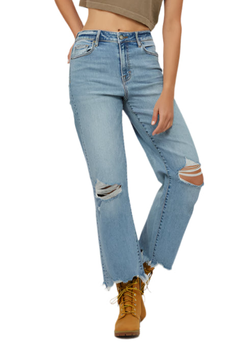 93% Cotton, 6% Polyester, 1% Spandex
Front Rise – 11”
Inseam – 28”