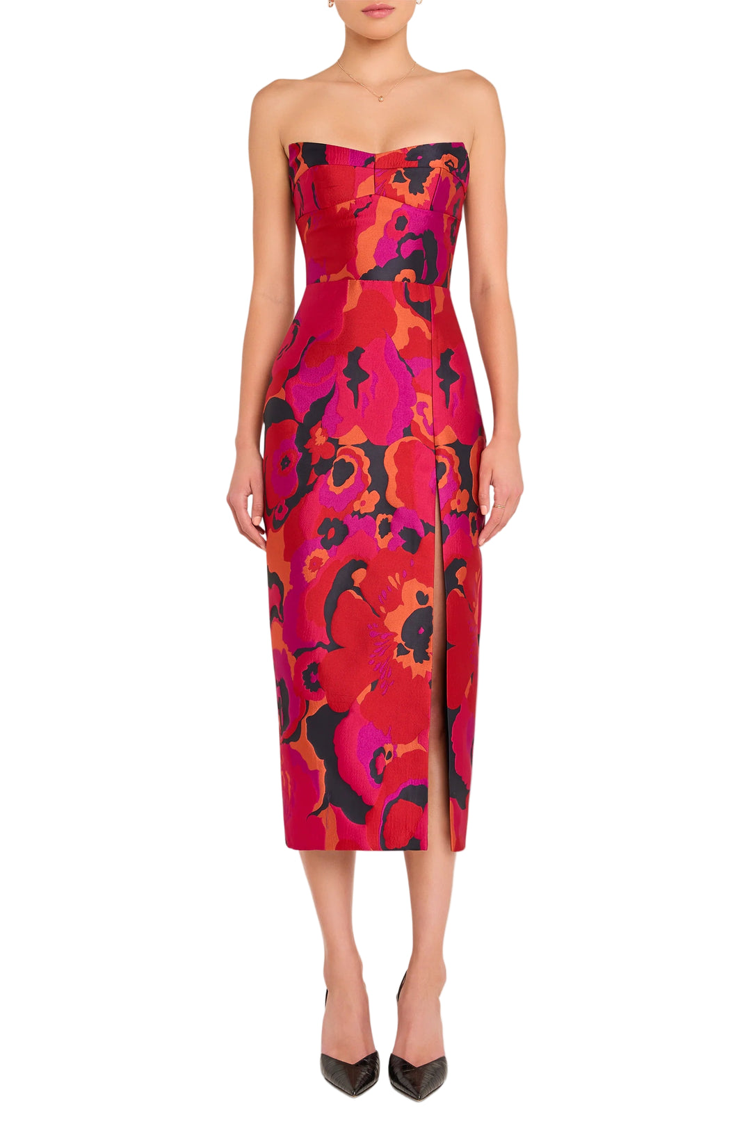 Catch eyes in the Ivy Midi. This perfectly structured piece features a warm, feminine print and a leg-baring slit that keeps things formal but fresh. Style with black heels and let the dress do the talking.