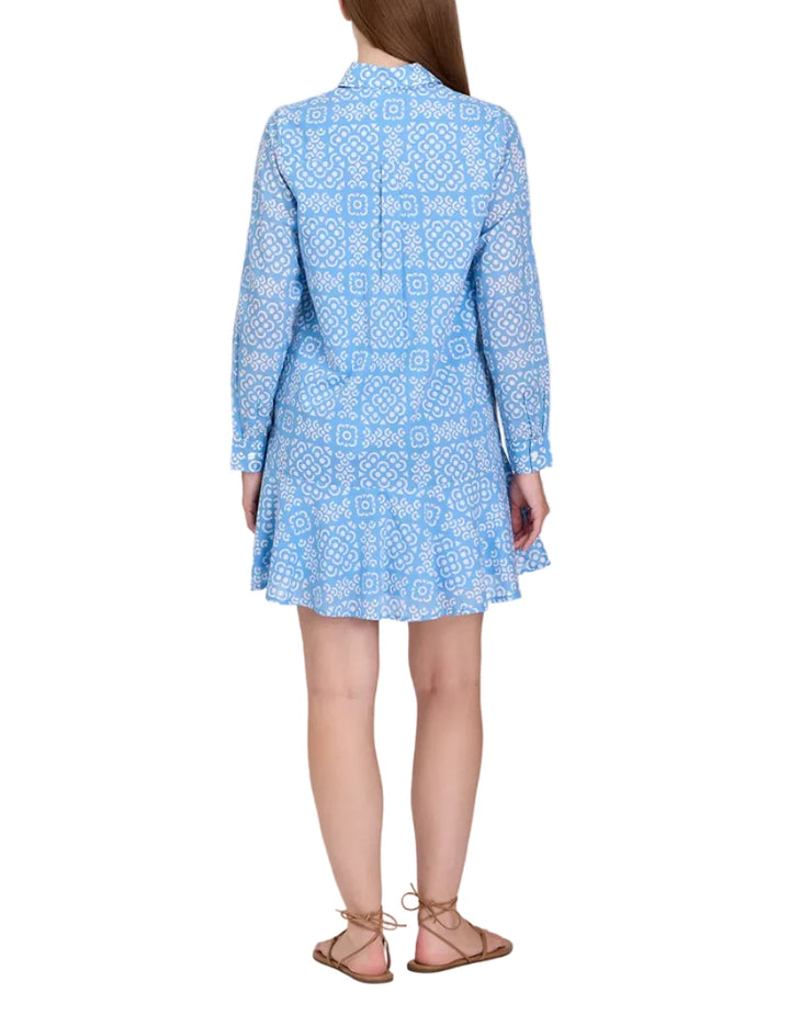 Our Classic Shirtdress but in mini form. The Polly dress is the perfect transitional style. Pair with boots for cooler weather, loafers for busy days, or your summer jellies for vacation. The button neckline combined with the loose ruffle bottom makes this a classic, yet trendy piece. You&
