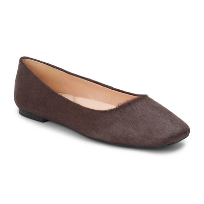 Cow hair upper
Manmade outsole
Faux leather lining
TPR heel
Padded insole
Slip-on style
Imported