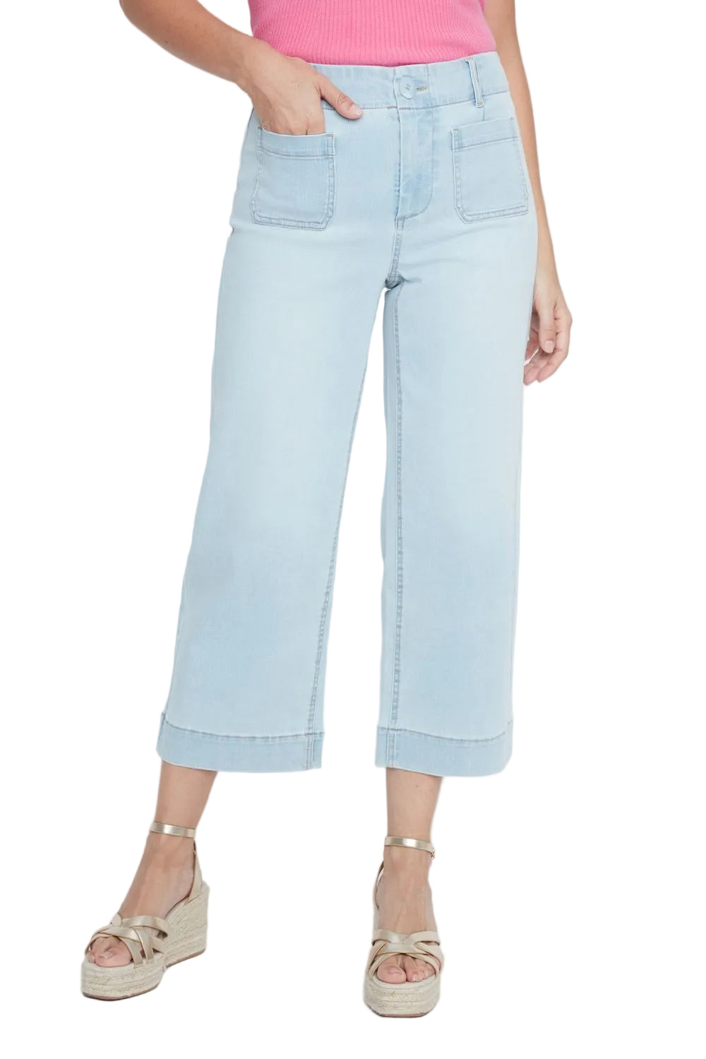 Introducing the Wesla Cropped Pant—a versatile essential designed for modern comfort. Crafted from quality woven fabric, this cropped silhouette hits at the perfect length for a contemporary look. Functional front pockets provide practical storage without compromising style. Whether dressed up for the office or down for casual outings, the Wesla adapts effortlessly to your wardrobe. A timeless piece that works season after season.