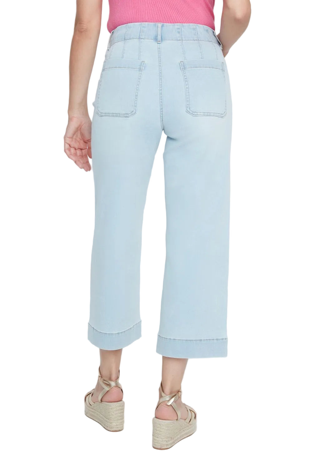 Introducing the Wesla Cropped Pant—a versatile essential designed for modern comfort. Crafted from quality woven fabric, this cropped silhouette hits at the perfect length for a contemporary look. Functional front pockets provide practical storage without compromising style. Whether dressed up for the office or down for casual outings, the Wesla adapts effortlessly to your wardrobe. A timeless piece that works season after season.