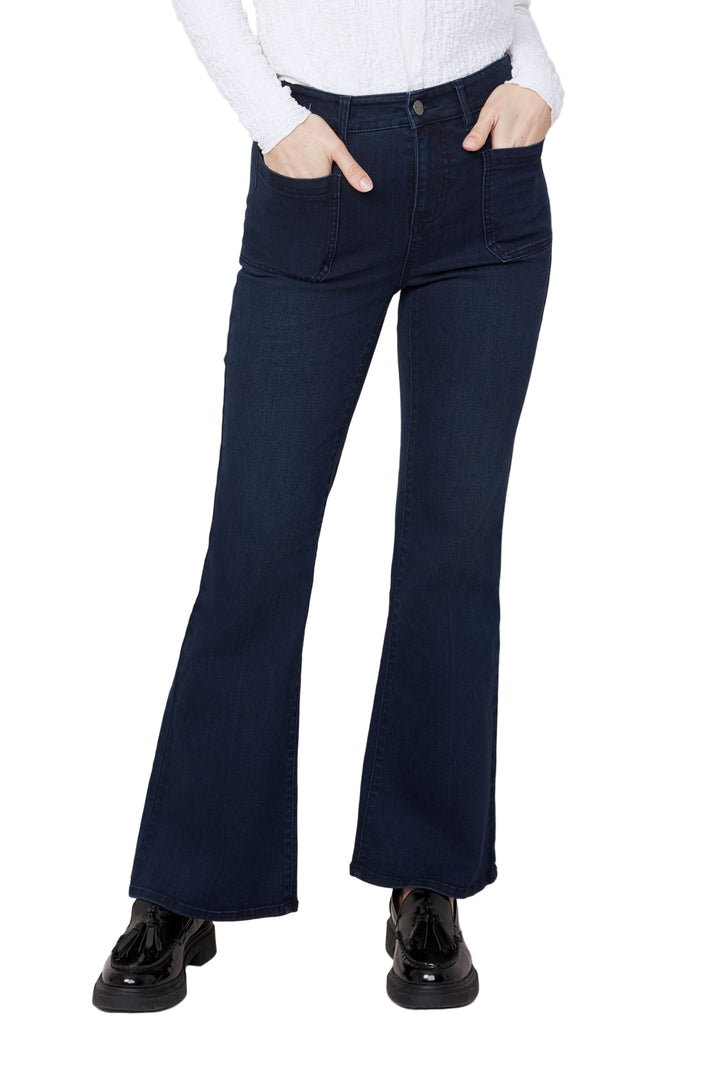The perfect woven pant that can be worn for most occasions.