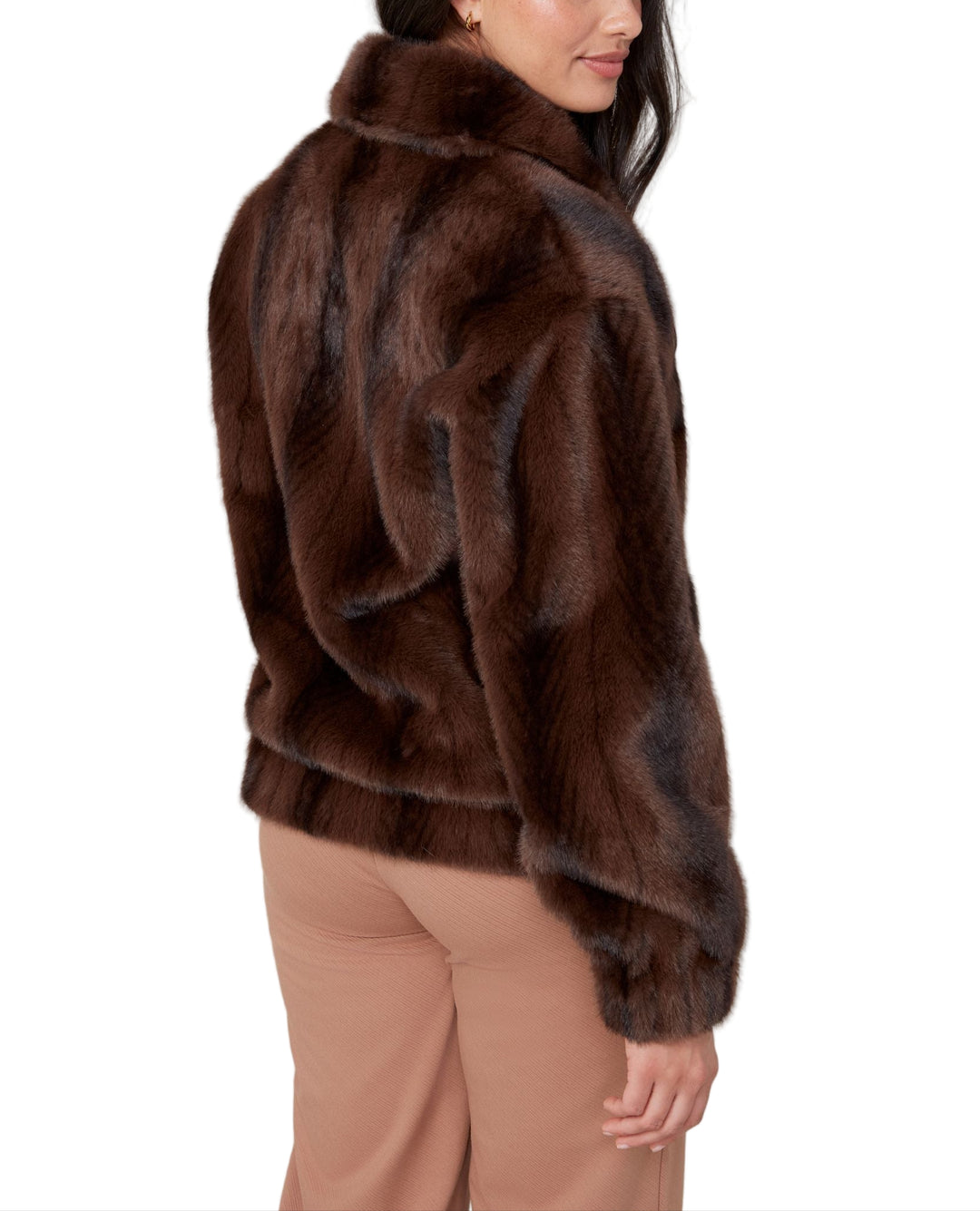 Such a great jacket for a cold night.