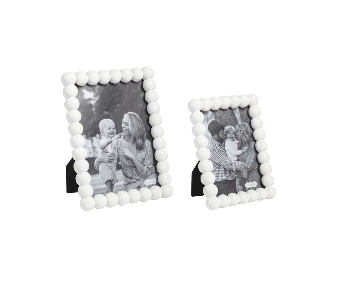 Lacquered Resin Bauble Frame - Pickering Boxwood