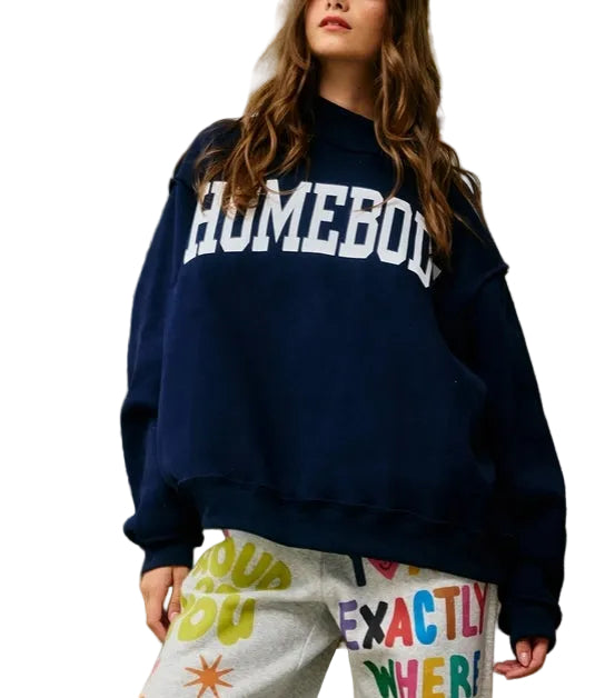Reversible "HOMEBODY" Mock Neck Sweatshirt
- Introducing a fully reversible design that effortlessly transforms from a definitive statement piece with a bold "HOMEBODY" graphic to a modern, minimalist form with a sharp "DO NOT DISTURB" slogan on the other side, offering exceptional two-in-one versatility.
