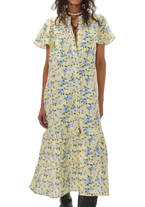 Our new Willow Dress is so fresh and feminine you'll want to wear it constantly. The flutter detail at the shoulders falls like a short sleeve, giving it an original and super elegant touch, while its mandarin collar and relaxed fit with gathering at the hem make it incredibly comfortable. It's crafted from our characteristic 100% natural linen, pre-washed and softened, which makes it lightweight and very soft to the touch.