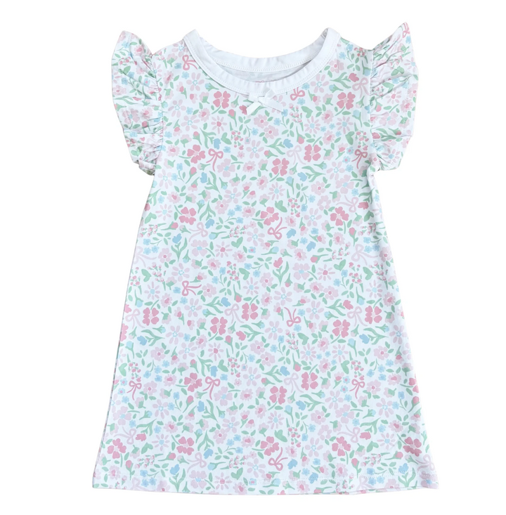 A short-sleeve girl&