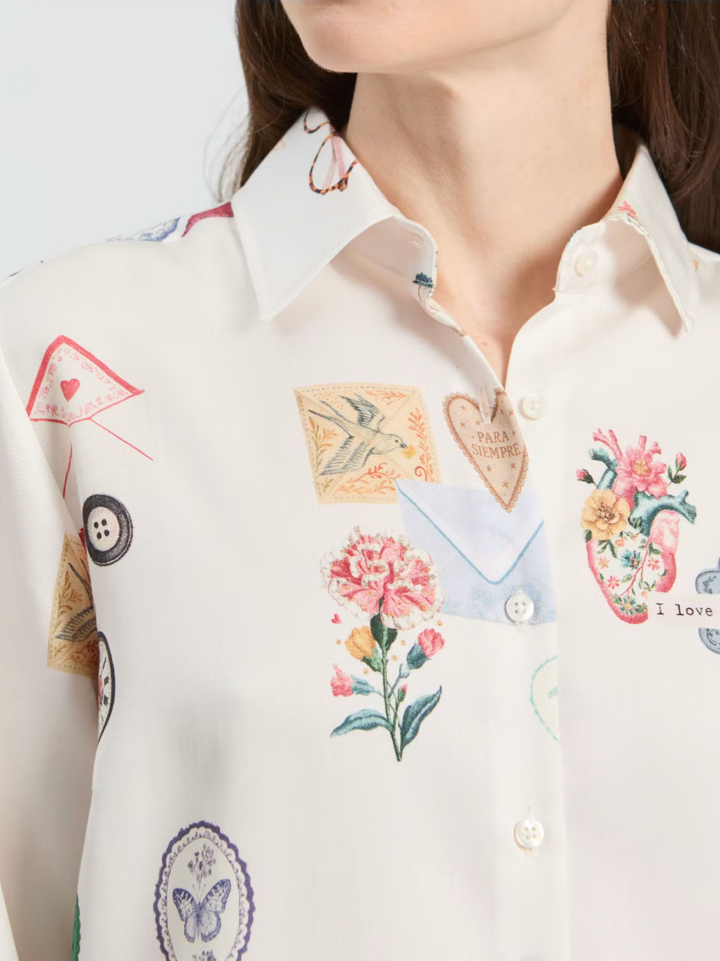 Mariela Love Print Blouse by Vilagallo