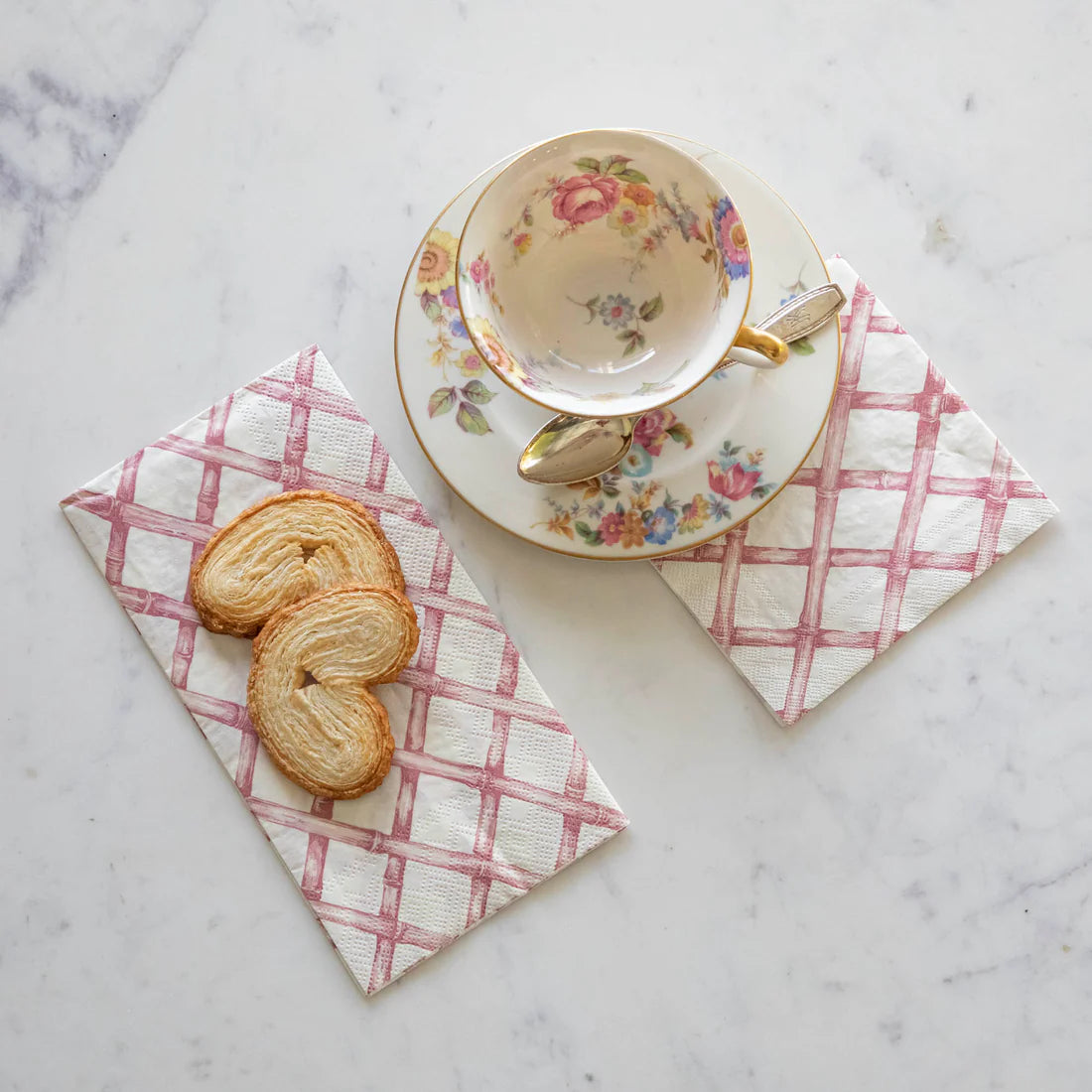 Pink Lattice Tableware