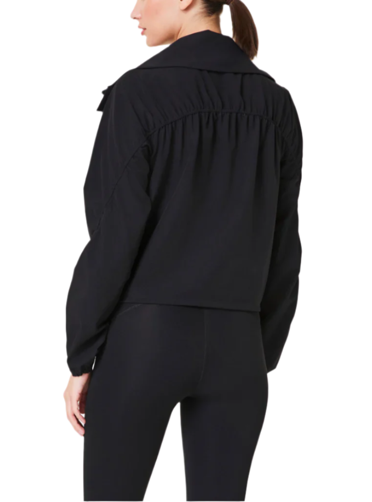 For biking to work, hiking with friends, and even lower-key activities, this cinched jacket is the perfect on-the-go layer to help you live your best life comfortably. Cinching at the waist and sleeves ensure the style stays in place while you're on the move, and a mesh panel hidden under the back vent provides additional breathability for those sweatier moments.